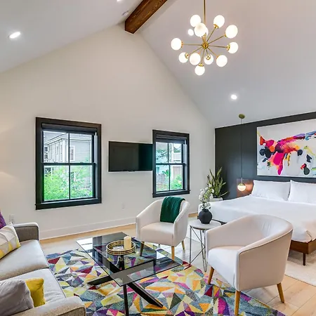 Chic Galveston Studio Walk To Shops And Restaurants